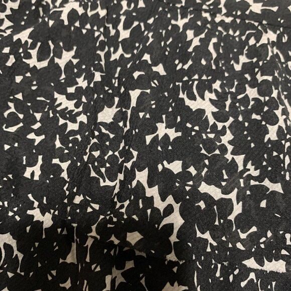 j crew womens 100% silk black white leaf print tank top 4 small - Picture 4 of 4